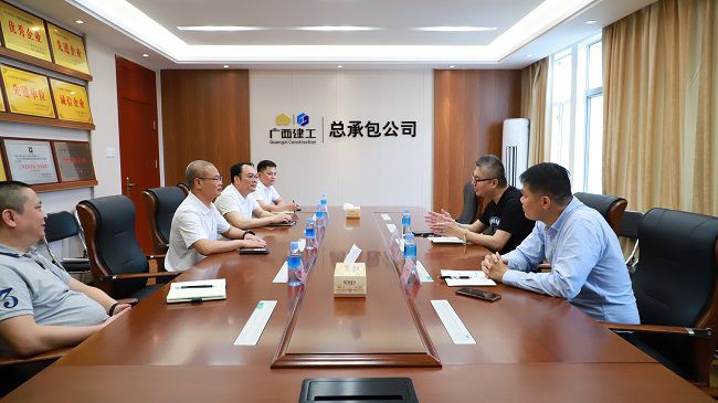 会议现场（修图）.jpg