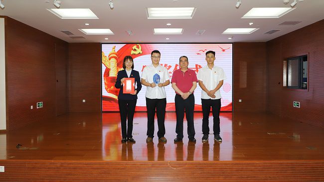 颁奖合影。李立云摄（修图）.jpg